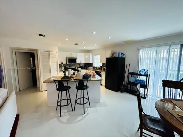 22795 SW 66th Ave APT 205, Boca Raton, FL 33428