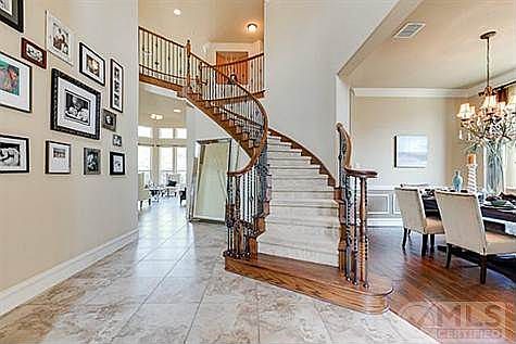 3rd image of 2632 Waters Edge Dr