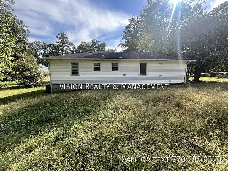 1148 Center St SW — Photo 44
