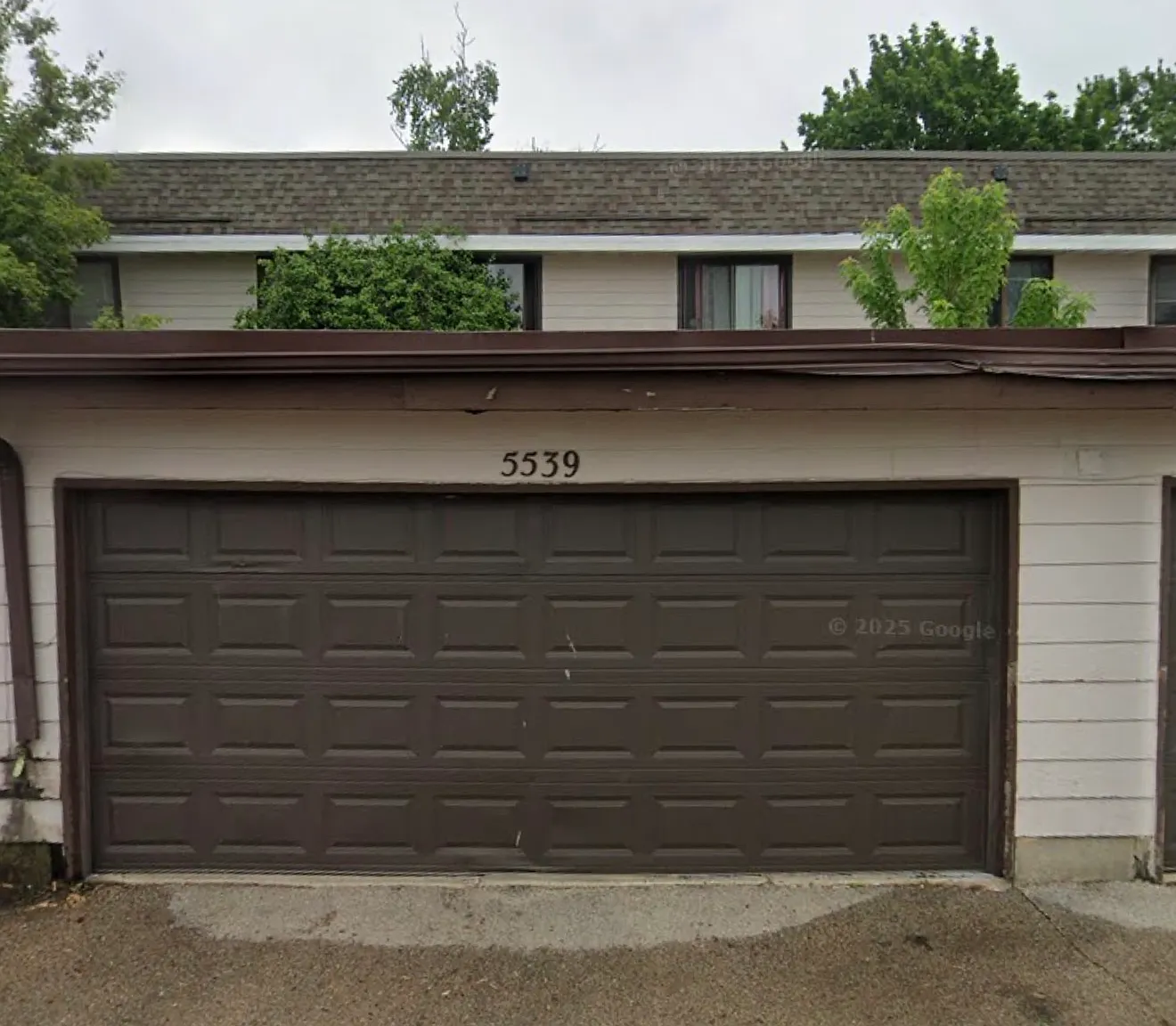 3 bed, 1.5 bath, 1296 sqft, $2,400 — Photo 1