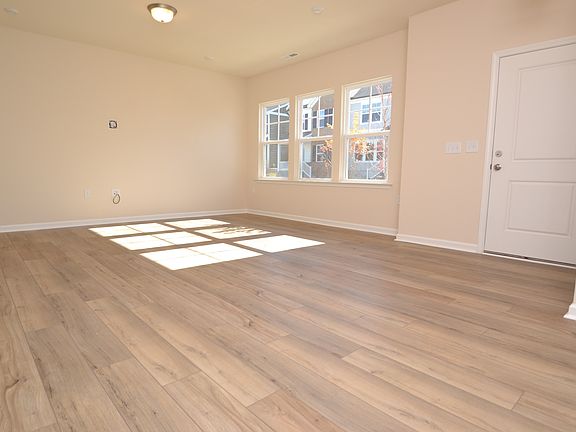 5th image of 5703 Preveza Pl