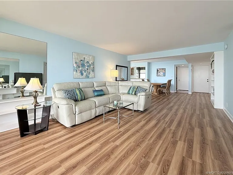 1950 SW Palm City Rd #13307 — Photo 9