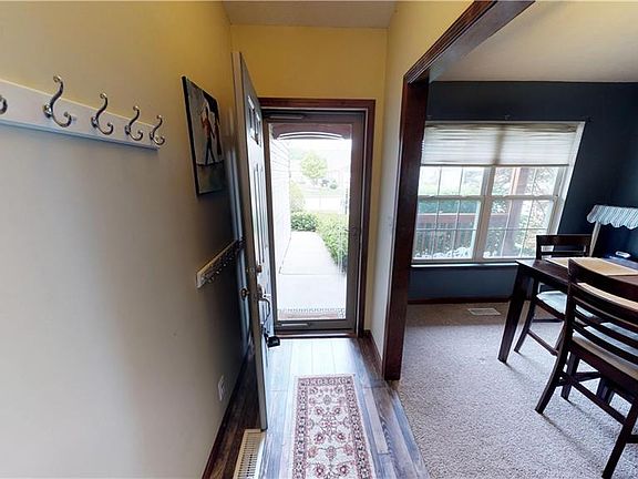 4th image of 4199 Stergen Dr
