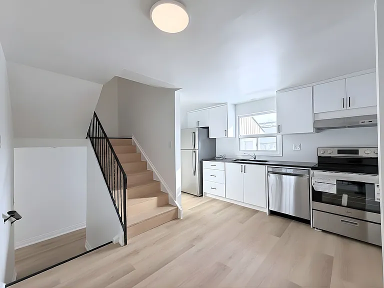 193 Mohawk St #C-K — Photo 4