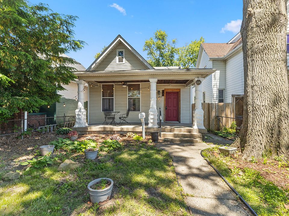1st image of 1920 Woodlawn Ave