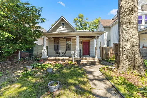 1920 Woodlawn Ave Photo 1