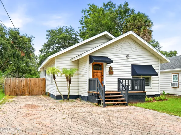 813 Live Oak St, New Smyrna Beach, FL 32168