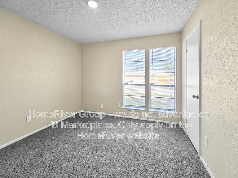 7453 Darien St — Photo 14