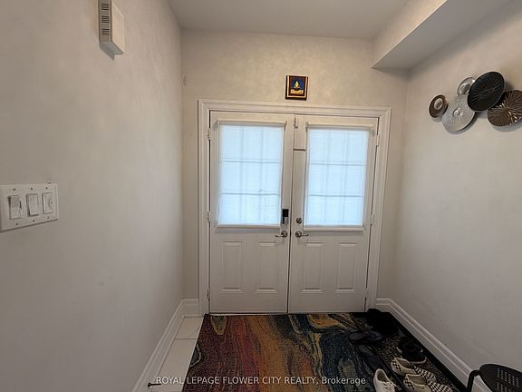 2nd image of 7 Overstone Rd