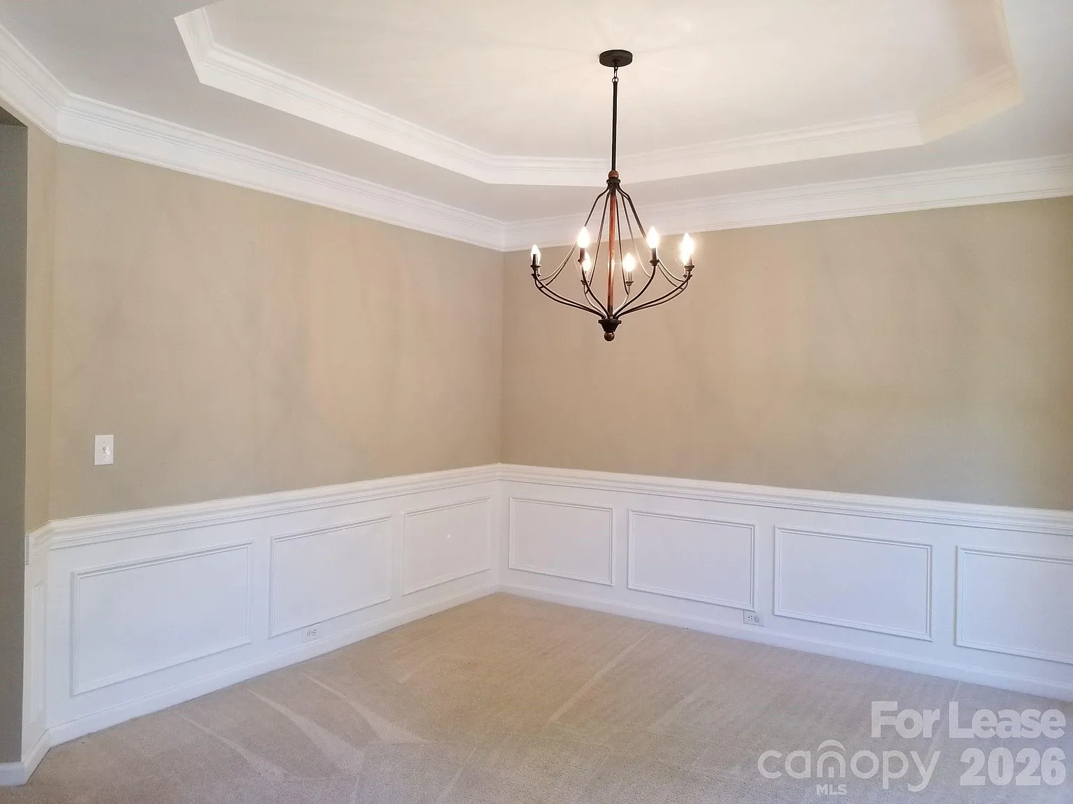 3 bed, 2.5 bath, 1896 sqft, $2,450 — Photo 4