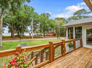 96 Bay Point Rd, Saint Helena Island, SC 29920