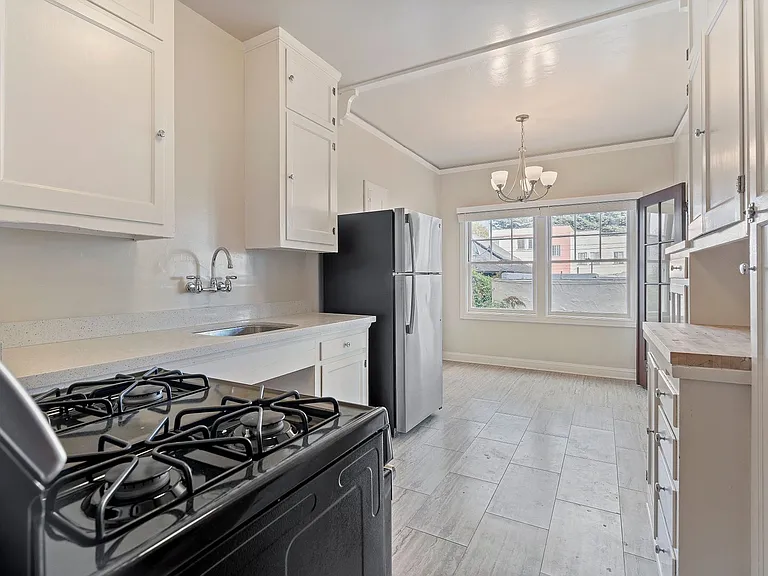 540 Alcatraz Ave. — Photo 2