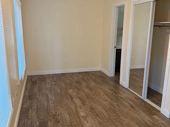 3rd image of 1201 E 64th St #75