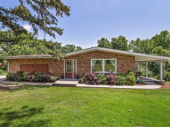 4738 Peace Rd, Trinity, NC 27370