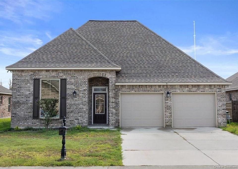 1st image of 51 Driftwood Dr