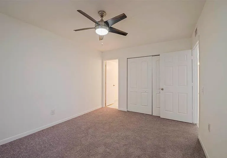 661 Waterside Dr — Photo 19