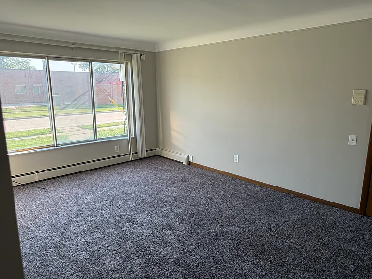 17915 Veronica St #2 — Photo 6