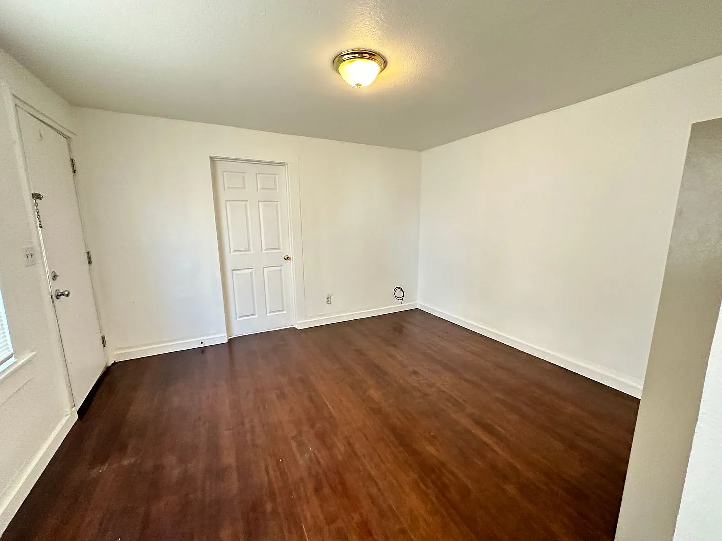 329 B St — Photo 3