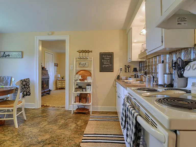 3501 Thomas Rd #5 — Photo 9