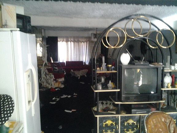 5th image of 640 Halsey St