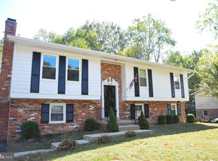 10340 Andrea Ln, La Plata, MD 20646