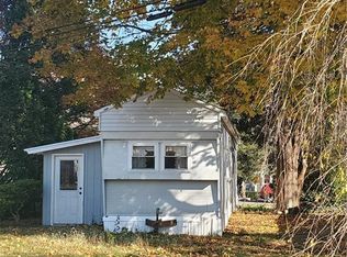 8 Green Acres Park Dr, Westbrook, CT 06498