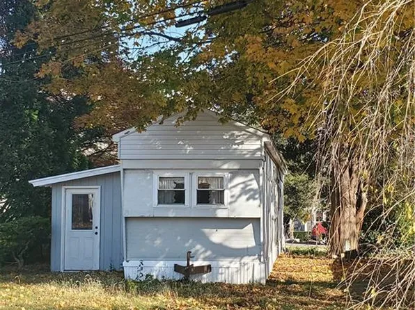 8 Green Acres Park Drive, Westbrook, CT 06498