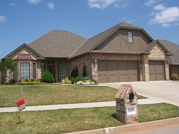 2nd image of 5001 NW 159th St