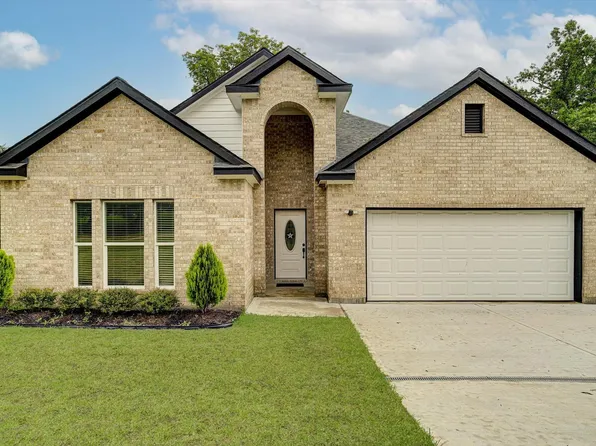 113 County Road 645, Dayton, TX 77535