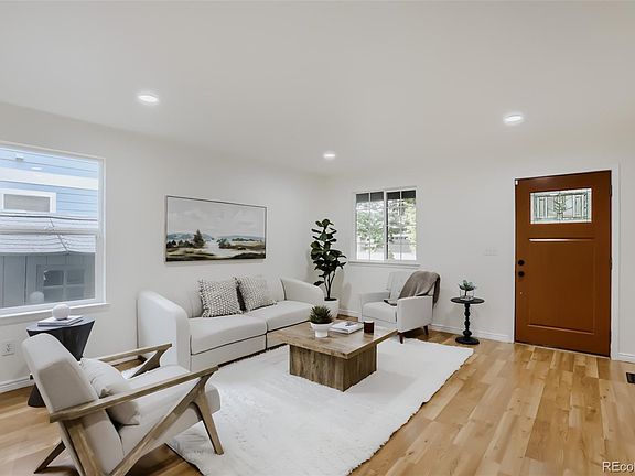 5th image of 676 Hedgerow Way