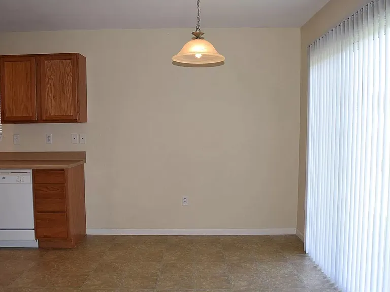 24353 Tanglewood Rd — Photo 3