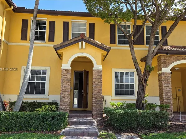 9001 SW 227th St Unit 7, Cutler Bay, FL 33190