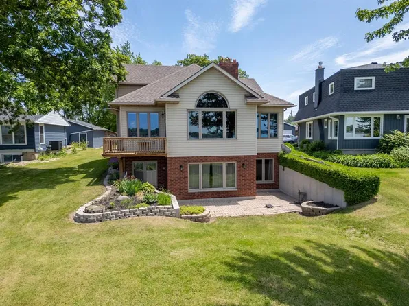 2827 Saint Clair Pkwy, Saint Clair, ON N0P 2H0