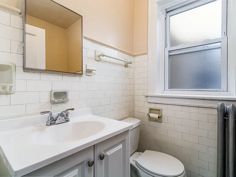 1830 E 73rd St #3 — Photo 7