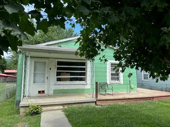 147 Alleghany St, White Sulphur Springs, WV 24986