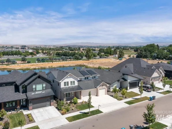 7722 W Meltwater Ln, Eagle, ID 83616