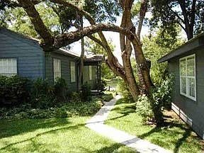 5th image of 1010 S Lakeside Dr