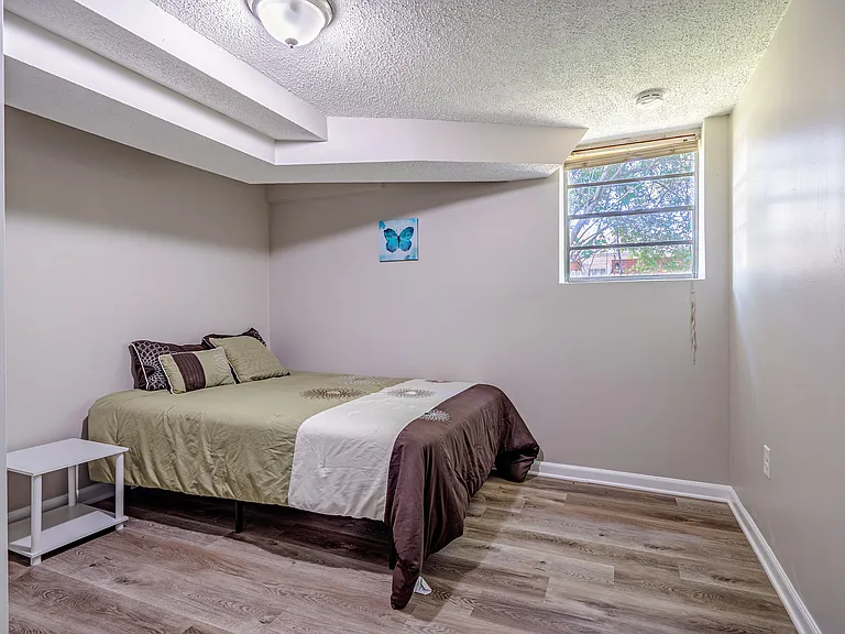 Walnut Cir SW — Photo 3