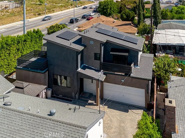 8252 Morse Ave — Photo 35