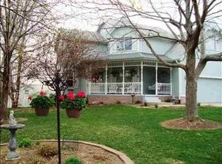 16955 Poppleton Ave, Omaha, NE 68130