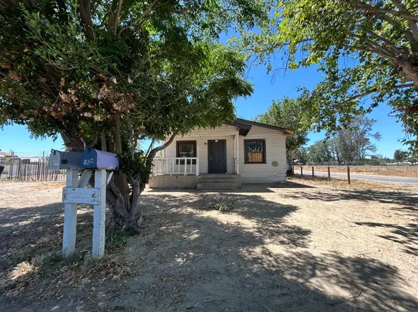 389 N Arthur Ave, Fresno, CA 93706
