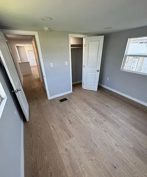 6810 Maple Ln #4 — Photo 8