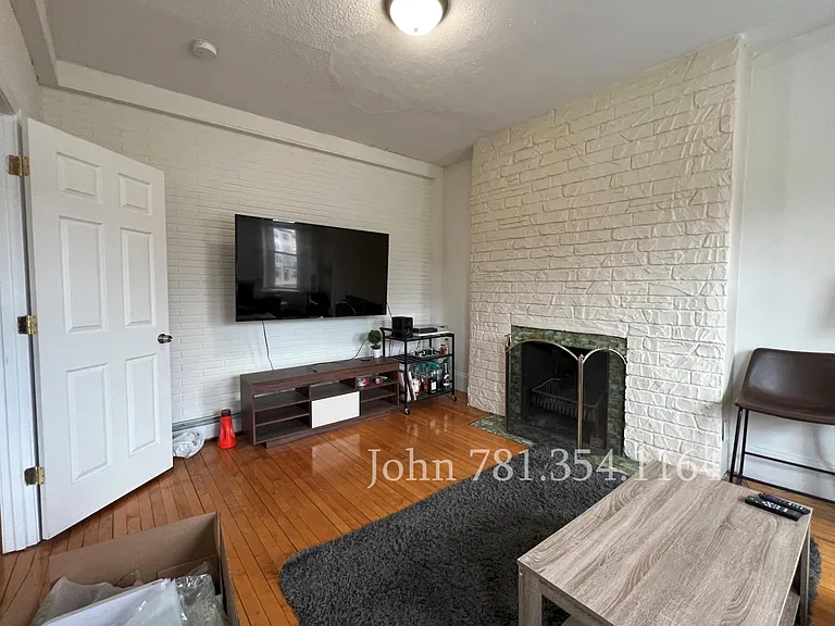 1322 Commonwealth Ave #9 — Photo 7