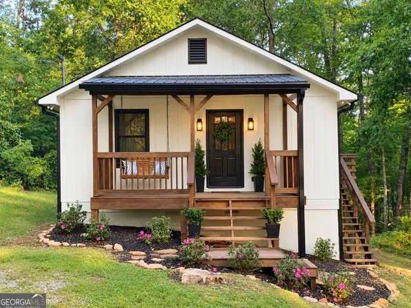 56 Carin Ln, Lakemont, GA 30552