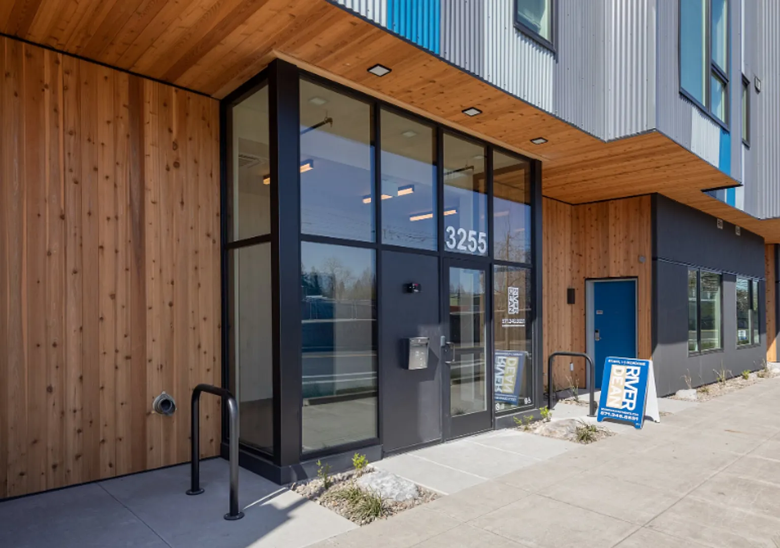 Dean River Apartments — Photo 3