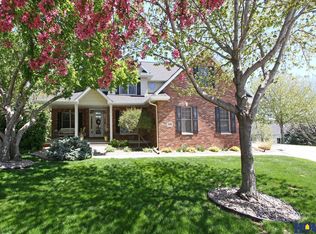 2424 Ridge Point Cir, Lincoln, NE 68506