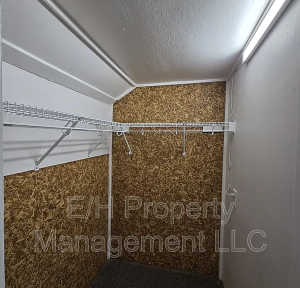 322 N Park Ave — Photo 18
