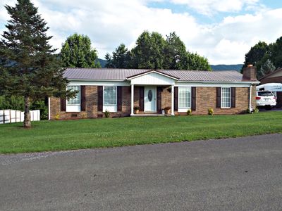 397 Walnut Dr, Cedar Bluff, VA, 24609