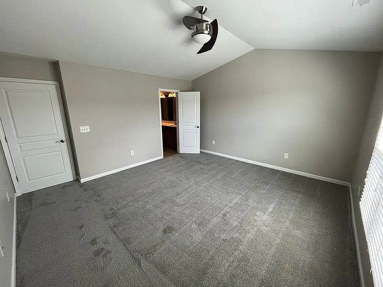 8206 Yaxley Hall Dr — Photo 15