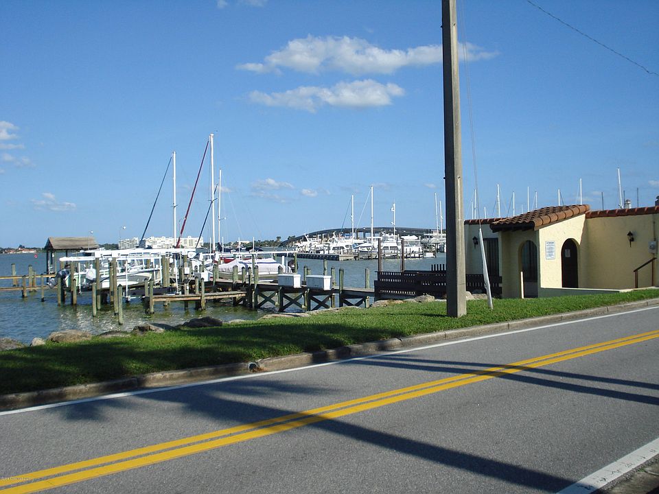 2nd image of 115 N Indian River Dr APT 105